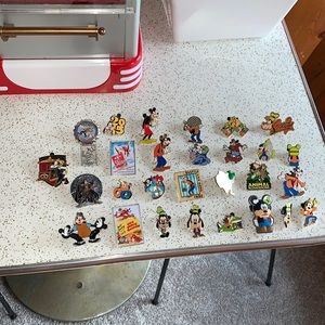 Disney Goofy Pin Lot